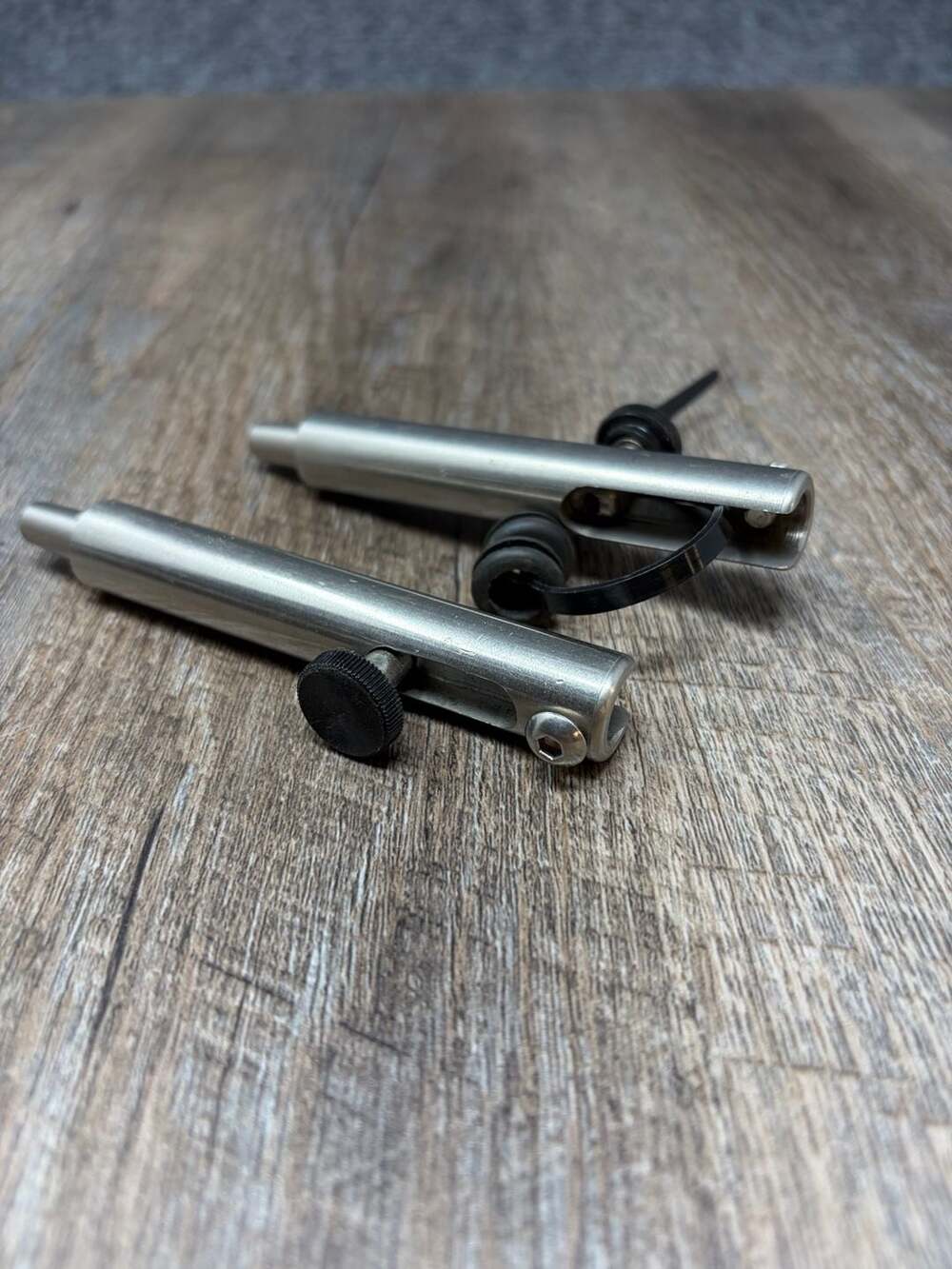 STEALTH SS TAILGATE LATCHES, HIDDEN TYPE, 1937 1987 CHEVY GMC STEP SIDE TRUCK